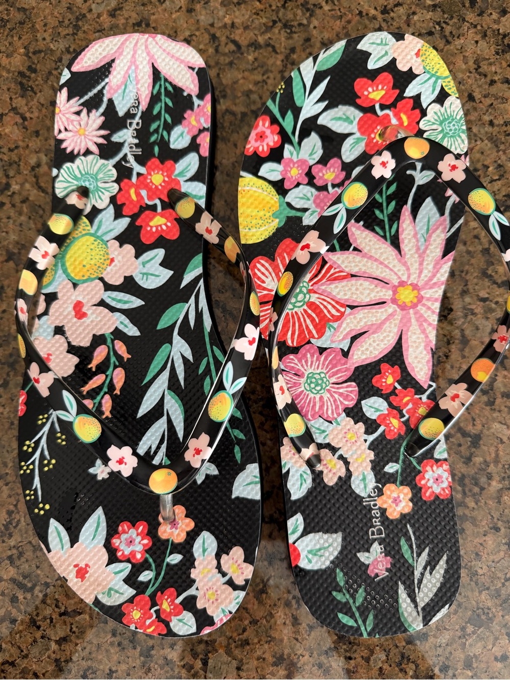 Vera Bradley Flip Flops Size 9/10 Black and Floral EUC